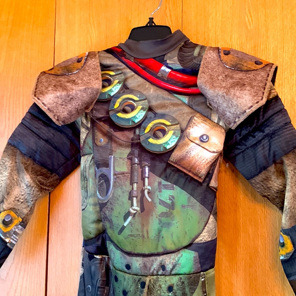 Apex Legends Bloodhound warrior outfit costume 10-12 LG Halloween NO MASK EUC